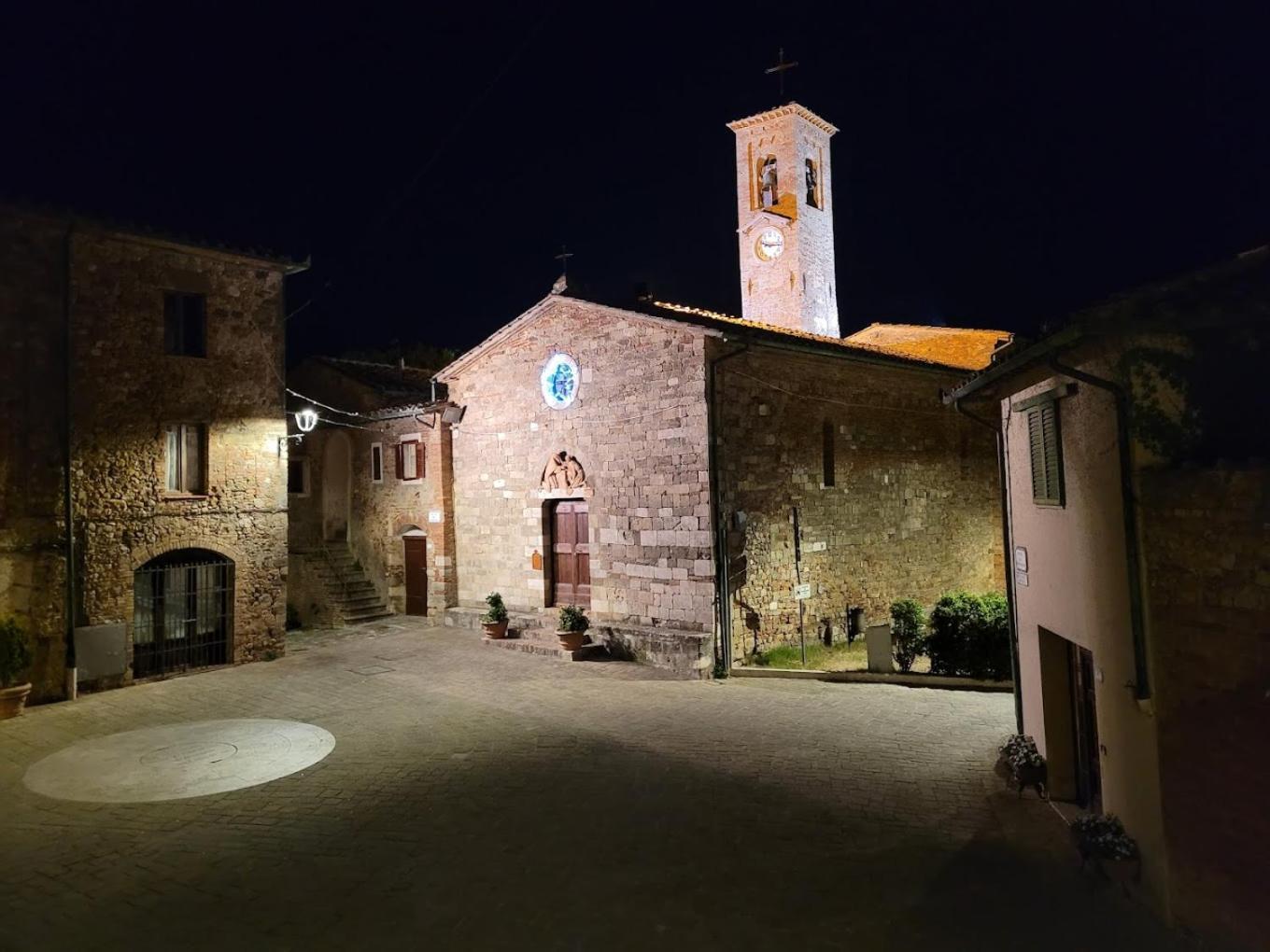 La Fattoria Montalcinello Country house *
